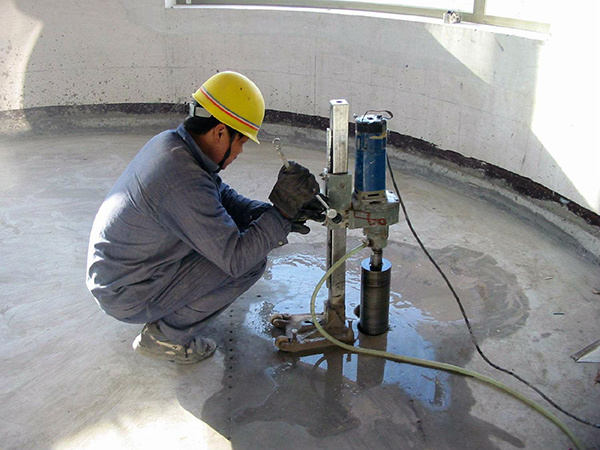 瓷砖墙水钻打孔(水钻打瓷砖墙技巧视频) 瓷砖墙水钻打孔(水钻打瓷砖墙技巧视频)